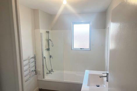 Photo of property in 12 Volta Place, Clendon Park, Auckland, 2103