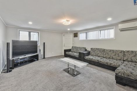 Photo of property in 34 Seddon Avenue, Papatoetoe, Auckland, 2104