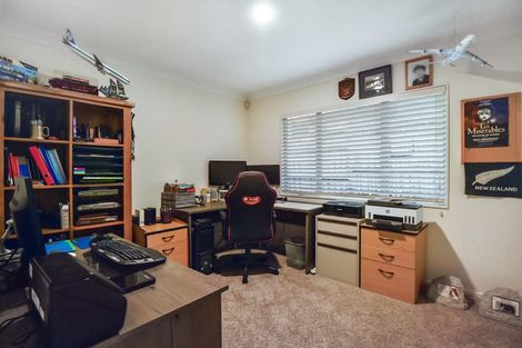 Photo of property in 160 Kittiwake Drive, Schnapper Rock, Auckland, 0632