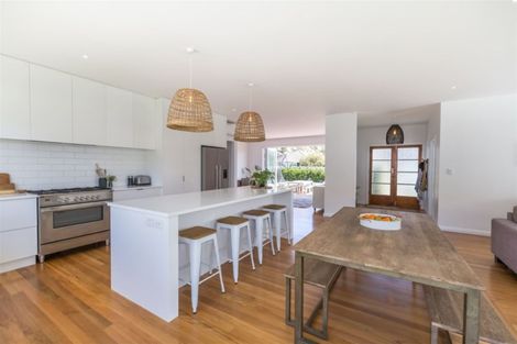 Photo of property in 9 Van Asch Street, Sumner, Christchurch, 8081