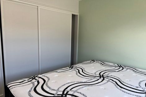 Photo of property in 1 Clonbern Place, Upper Riccarton, Christchurch, 8041