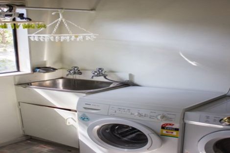 Photo of property in 1/55 James Evans Drive, Northcote, Auckland, 0627