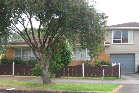 Photo of property in 2/35 Miro Street, New Lynn, Auckland, 0600