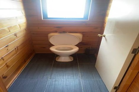 Photo of property in 1/3 Manutara Avenue, Forrest Hill, Auckland, 0620