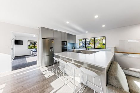 Photo of property in 184b Whangaparaoa Road, Red Beach, 0932