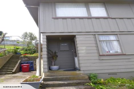 Photo of property in 18 Owhiti Street, Titahi Bay, Porirua, 5022