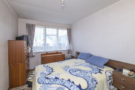 Photo of property in 25 Hinemoa Street, Levin, 5510