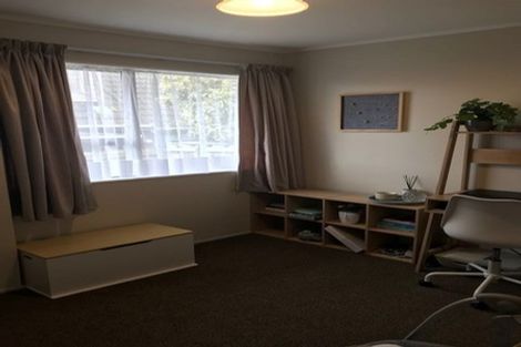 Photo of property in 1/21 Jillteresa Crescent, Half Moon Bay, Auckland, 2012