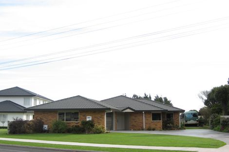 Photo of property in 428 Mangorei Road, Highlands Park, New Plymouth, 4312