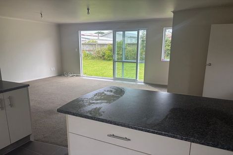 Photo of property in 18a Kapiti Crescent, Titahi Bay, Porirua, 5022