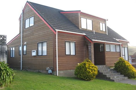 Photo of property in 9 Kapil Grove, Khandallah, Wellington, 6035