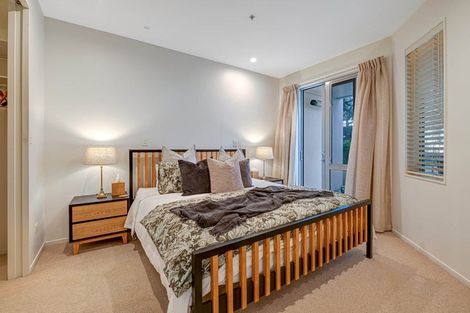 Photo of property in 1/7 The Promenade, Takapuna, Auckland, 0622