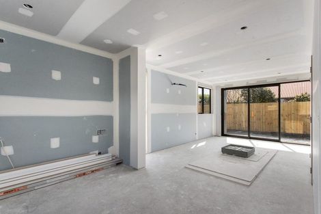 Photo of property in 2/13 Goldsmith Place, Waltham, Christchurch, 8023