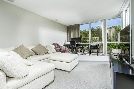 Photo of property in 41a Clifton Road, Hauraki, Auckland, 0622