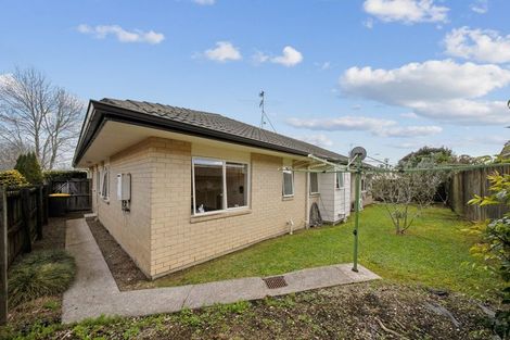 Photo of property in 57 Carisbrook Crescent, Papakura, 2110