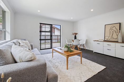 Photo of property in 2/18 Kawau Crescent, Bromley, Christchurch, 8062