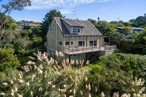 Photo of property in 21a Page Point, Mellons Bay, Auckland, 2014