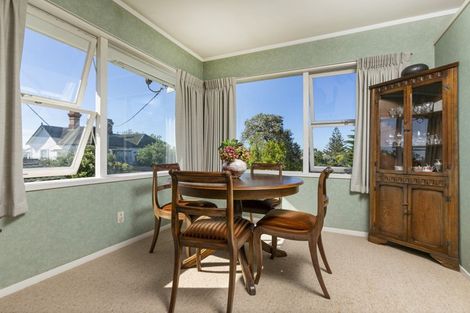 Photo of property in 2/47a Vauxhall Road, Devonport, Auckland, 0624