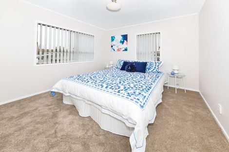 Photo of property in 97 Hyperion Drive, Randwick Park, Auckland, 2105