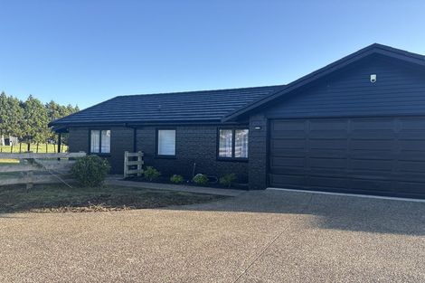 Photo of property in 78a Koraha Road, Kumeu, 0892