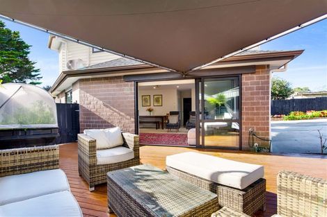 Photo of property in 18c Riverpark Crescent, Henderson, Auckland, 0610