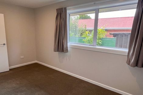 Photo of property in 180 Centaurus Road, Saint Martins, Christchurch, 8022