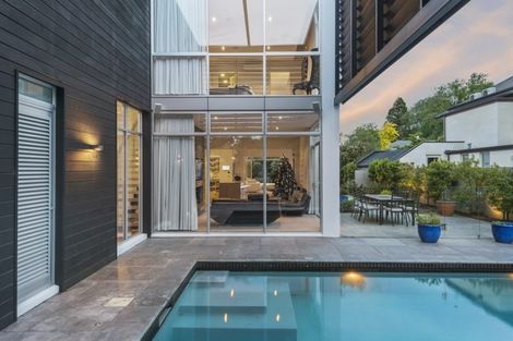 Photo of property in 8 Royds Street, Fendalton, Christchurch, 8014