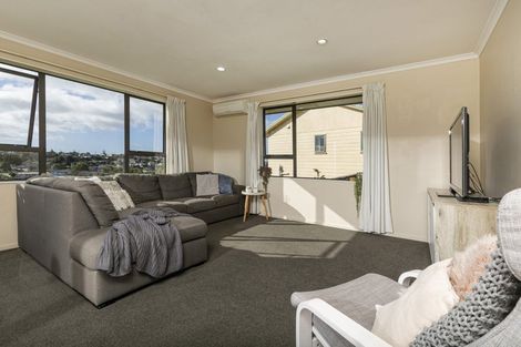 Photo of property in 49 Carillon Place, Massey, Auckland, 0614