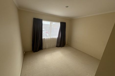 Photo of property in 5a Ocean View Road, Hillcrest, Auckland, 0627