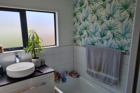 Photo of property in 24b Dorset Crescent, Hokowhitu, Palmerston North, 4410