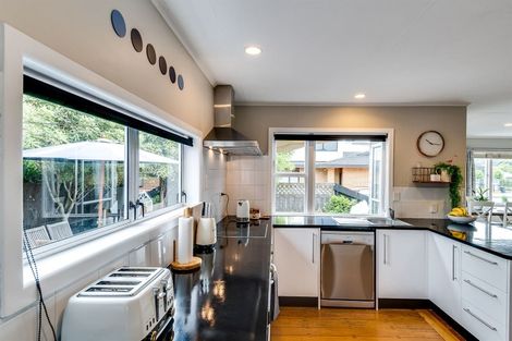 Photo of property in 12 Otatara Road, Taradale, Napier, 4112