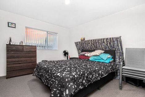 Photo of property in 98 Popokatea Drive, Takanini, 2112