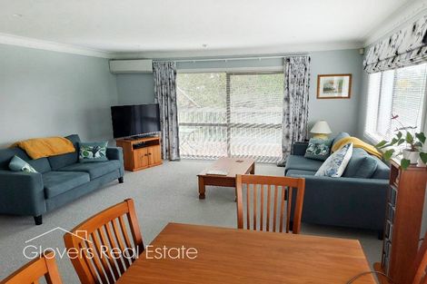 Photo of property in 2/169 Titirangi Road, New Lynn, Auckland, 0600
