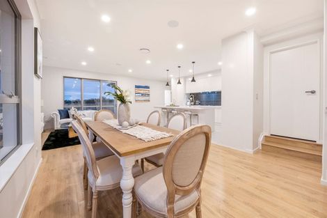 Photo of property in 84 Tir Conaill Avenue, Flat Bush, Auckland, 2019