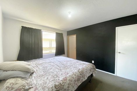 Photo of property in 2/40 Sarabande Avenue, Redwood, Christchurch, 8051