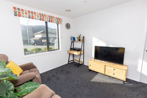 Photo of property in 111 Melksham Drive, Churton Park, Wellington, 6037