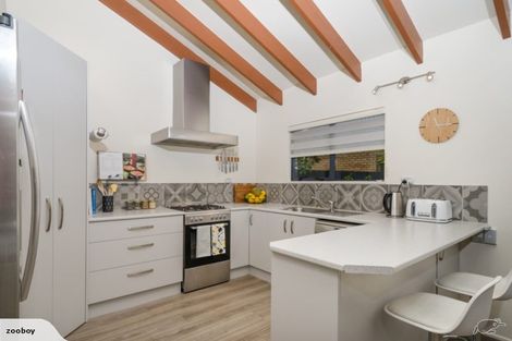 Photo of property in 25 Broadfield Street, Massey, Auckland, 0614