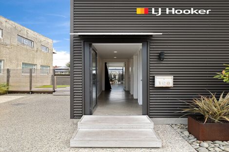 Photo of property in 108 Oxford Street, South Dunedin, Dunedin, 9012