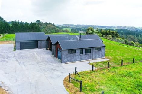 Photo of property in 110 Stockman Road, Tikorangi, Waitara, 4383