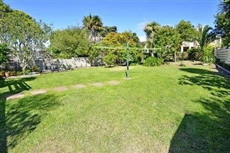 Photo of property in 28 Churchill Road, Murrays Bay, Auckland, 0630