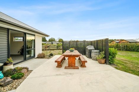 Photo of property in 81 Kingsdowne Drive, West Melton, 7618