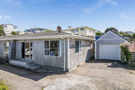 Photo of property in 1/3 Vella Street, Titahi Bay, Porirua, 5022