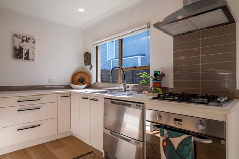 Photo of property in 2b The Circle, Manly, Whangaparaoa, 0930