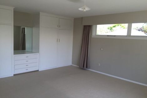 Photo of property in 87 Memorial Avenue, Ilam, Christchurch, 8053