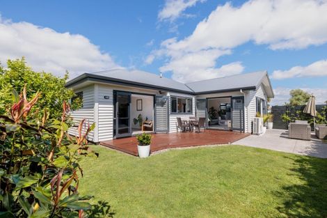 Photo of property in 74 Calypso Drive, Papamoa Beach, Papamoa, 3118