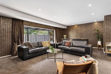 Photo of property in 2 Rembrandt Place, Burnside, Christchurch, 8053