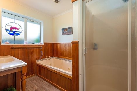 Photo of property in 4 Beauford Place, Parklands, Christchurch, 8083