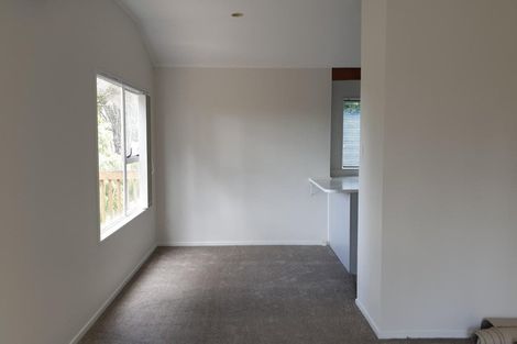 Photo of property in 2/45 Girrahween Drive, Totara Vale, Auckland, 0629
