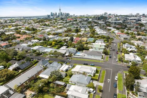 Photo of property in 57 Murdoch Road, Grey Lynn, Auckland, 1021