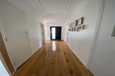 Photo of property in 75 Clifford Road, Johnsonville, Wellington, 6037